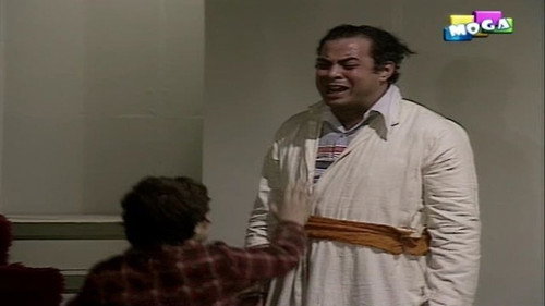 ابتسامة وراء قضبان