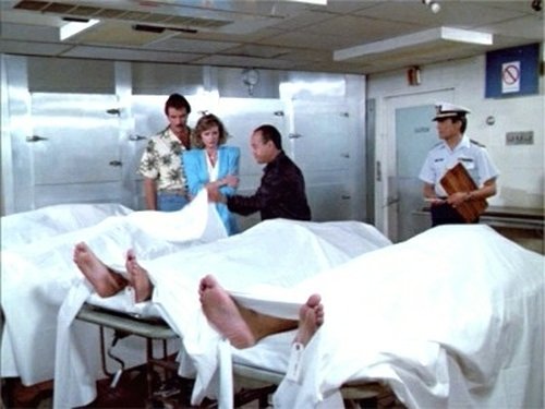 Escena del episodio 16 de la temporada 6 de la serie Magnum