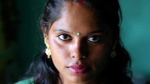 Guru, A Hijra Family