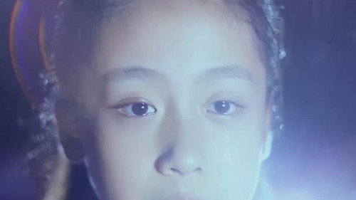 คนแกร่งเหนือความกลัว Backdrop Blur