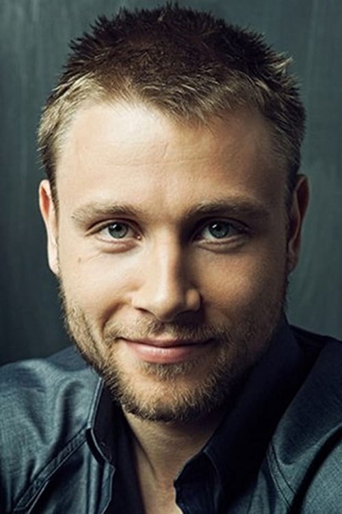 Kép: Max Riemelt színész profilképe