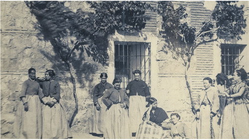 Femmes au bagne : les oubliées de l’Histoire Backdrop Blur