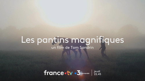 Les pantins magnifiques Backdrop Blur