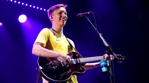 George Ezra: Live at Cultura Inglesa Festival Backdrop Blur