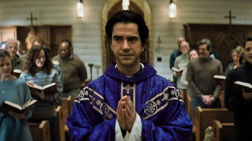 Assistir Missa da Meia-Noite S01E03 – 1×03 – Dublado Online Assistir Missa da Meia-Noite S01E03 – 1×03 – Dublado