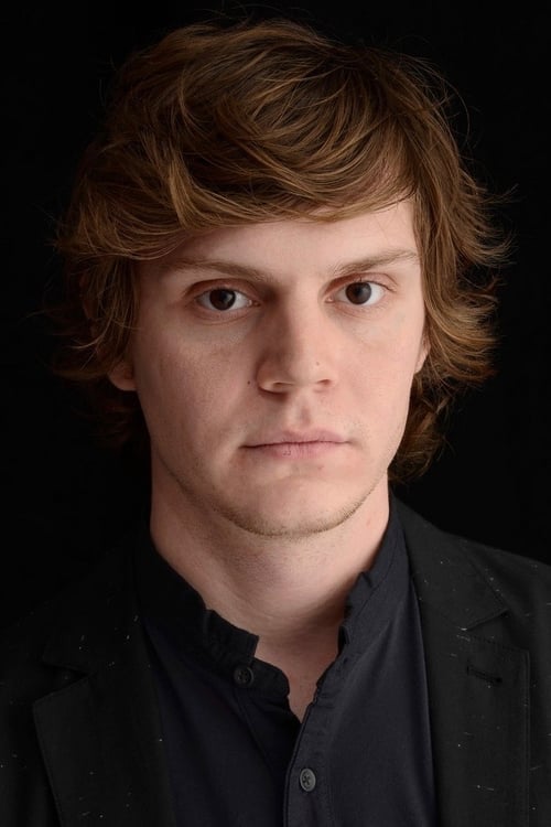 Kép: Evan Peters színész profilképe