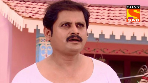 Chameli Runs Away From Lapataganj