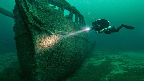 Shipwrecks! Backdrop Blur