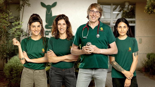 להציל את חיות הבר - Season 1 Backdrop Blur