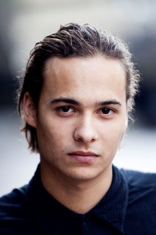 Kép: Frank Dillane színész profilképe