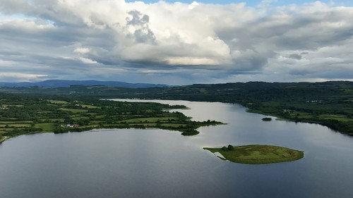 Loch Gréine: A Bright Vision Backdrop Blur
