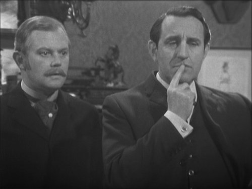 Escena del episodio 4 de la temporada 1 de la serie Sherlock Holmes