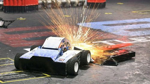 Poster della serie BattleBots