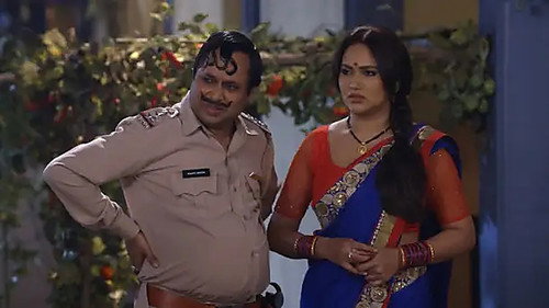 Malaika instigates Kat against Kamlesh - Happu Ki Ultan Paltan