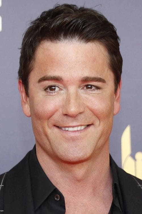 Kép: Yannick Bisson színész profilképe