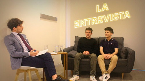 La entrevista Backdrop Blur