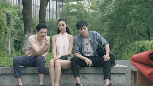 校花的贴身男闺蜜 Backdrop Blur