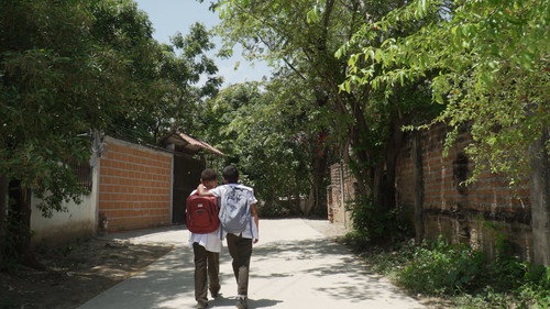 La tumba piscina still