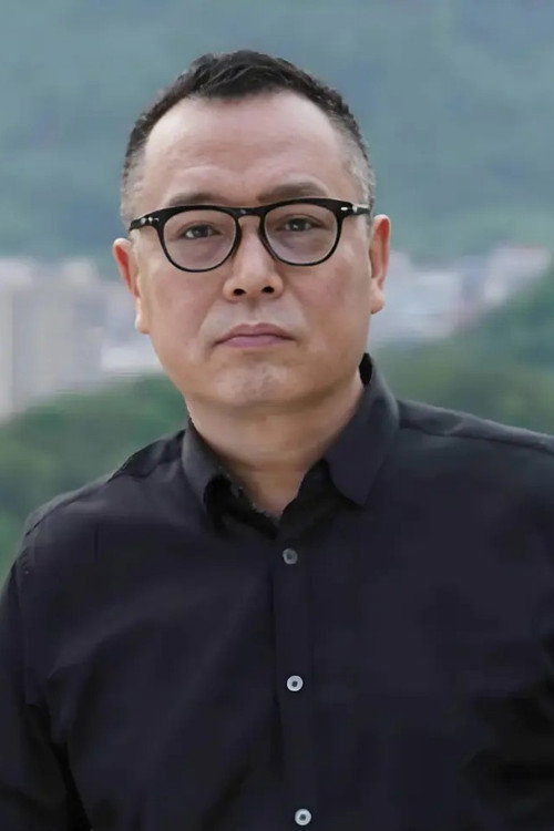 Liu Bin photo 2