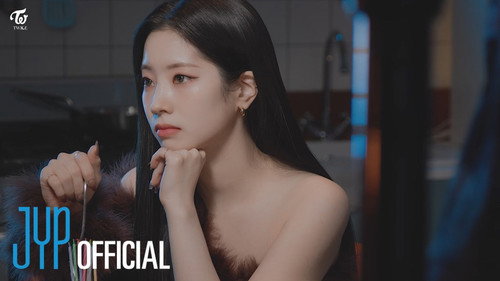TWICE “MOONLIGHT SUNRISE” M/V Behind the Scenes EP.01 still