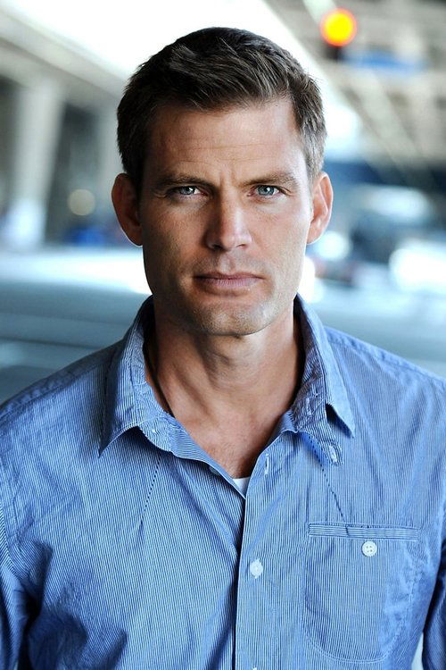 Kép: Casper Van Dien színész profilképe