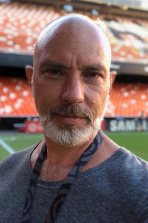 Emmanuel Carriau profile