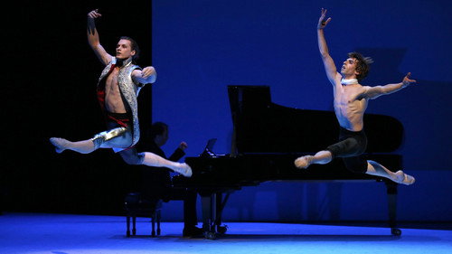 Beethoven Project - A Ballet by John Neumeier Backdrop Blur