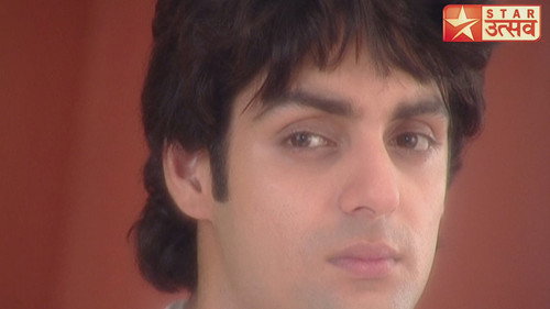 Siddhant's Mom Insults Riddhima