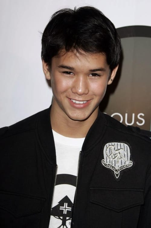 Booboo Stewart isJeremy