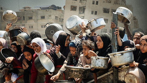Gaza, l'arme de la faim ? Backdrop Blur