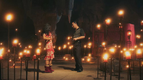 坑蒙拐骗外星人 Backdrop Blur