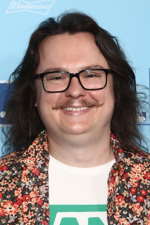 Kép: Clark Duke színész profilképe