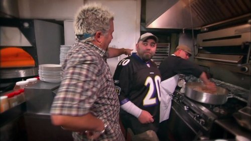 Escena del episodio 13 de la temporada 13 de la serie Diners, Drive-Ins and Dives