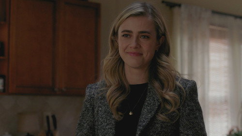 Manifest S03E11 — Duty Free episode still