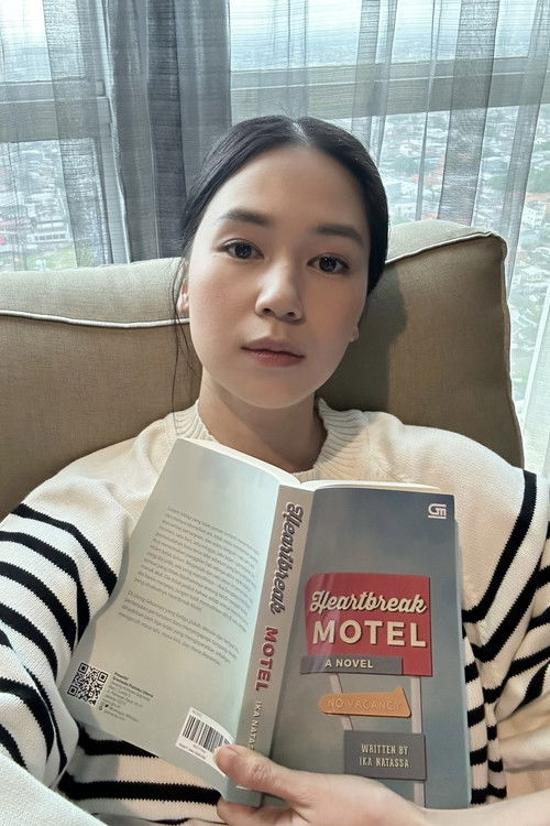 Heartbreak Motel poster