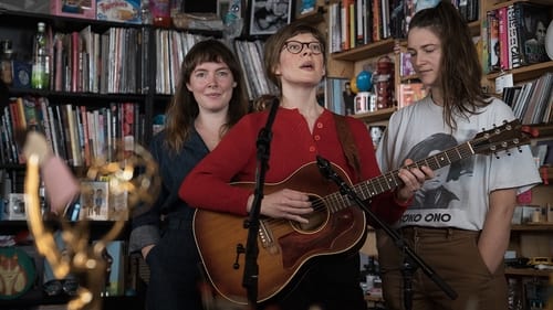 Poster della serie NPR Tiny Desk Concerts