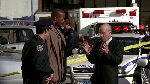 Poster della serie NYPD Blue