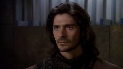 Escena del episodio 1 de la temporada 3 de la serie Babylon 5