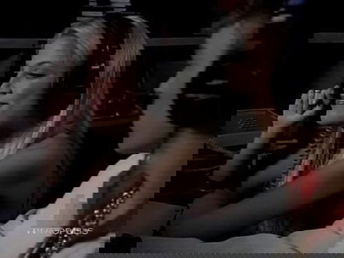 Escena del episodio 4 de la temporada 4 de la serie Beverly Hills, 90210