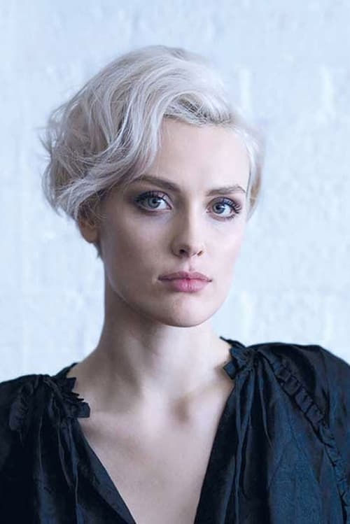 Kép: Wallis Day színész profilképe