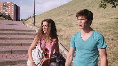 Escena del episodio 5 de la temporada 1 de la serie Vive cantando