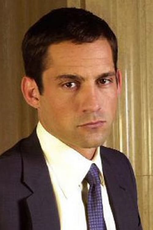 Kép: Enrique Murciano színész profilképe
