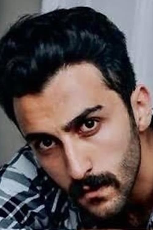 Kép: Batuhan Bozkurt Yüzgüleç színész profilképe