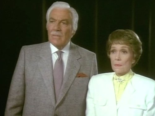 Escena del episodio 29 de la temporada 5 de la serie Falcon Crest