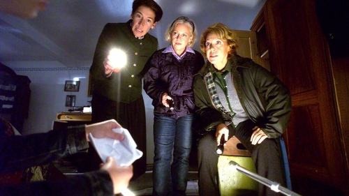 Escena del episodio 7 de la temporada 1 de la serie Vier Frauen und ein Todesfall