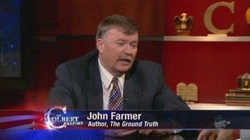 Escena del episodio 12 de la temporada 6 de la serie The Colbert Report