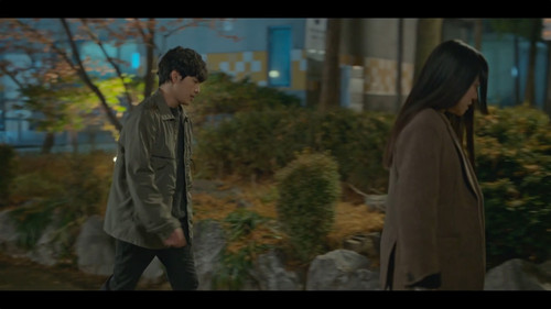 Tracer still