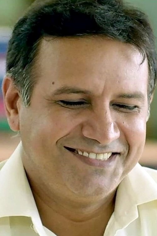 Kép: Kumud Mishra színész profilképe