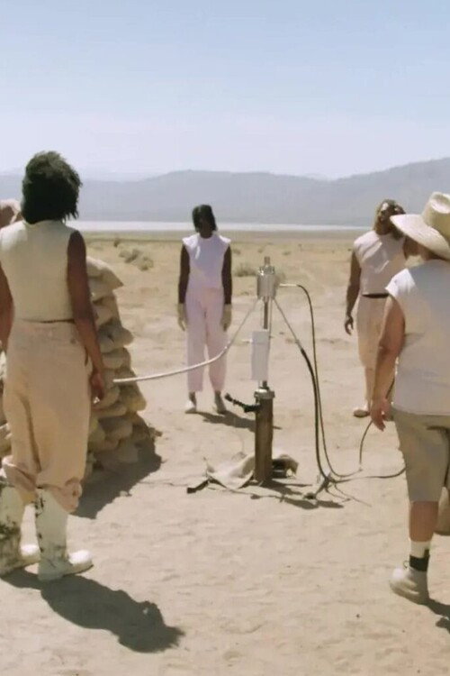 The Monophobic Response