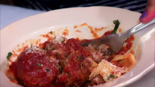 Escena del episodio 7 de la temporada 13 de la serie Diners, Drive-Ins and Dives